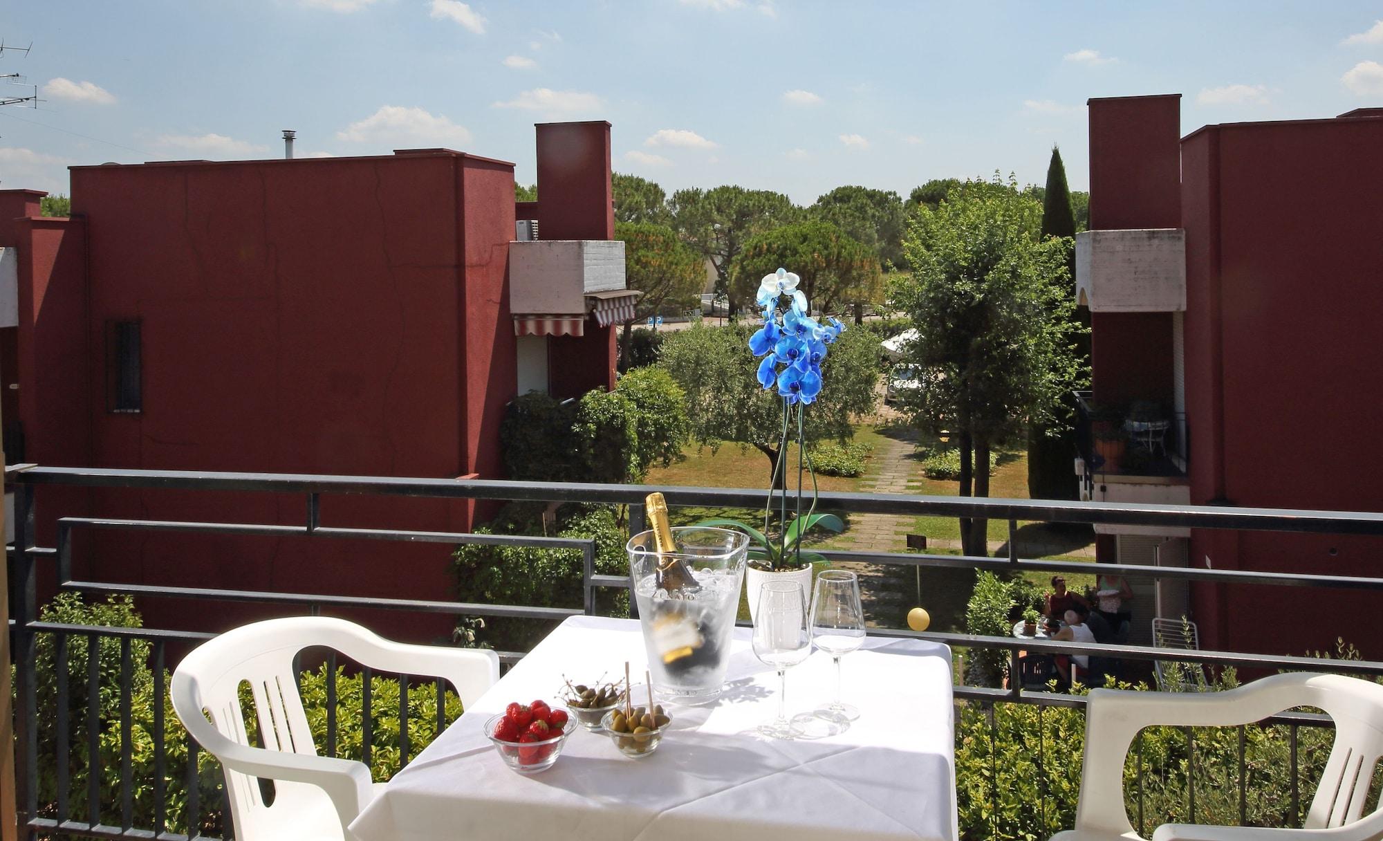 Hotel Residence Holiday Sirmione Bagian luar foto