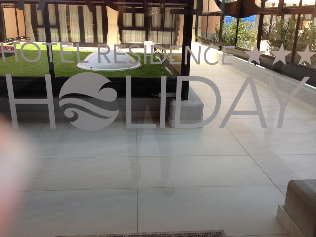 Hotel Residence Holiday Sirmione Bagian luar foto